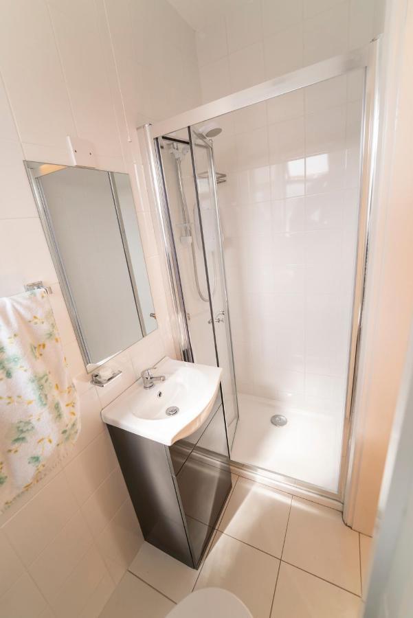 Charming City Centre Guest House Galway Buitenkant foto